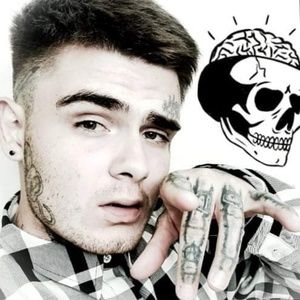 Meet your Posher, Dylan